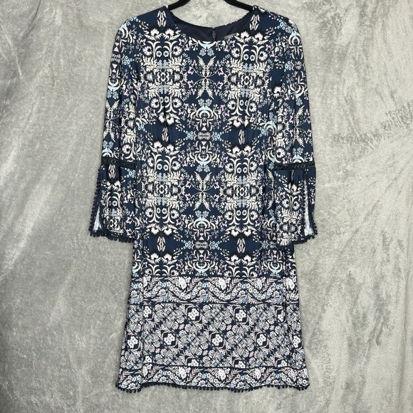 Vince Camuto Dresses & Skirts - Vince Camuto 8 Shift Dress Navy Blue Paisley Round Neck Bell 3/4 Sleeve Zip Back